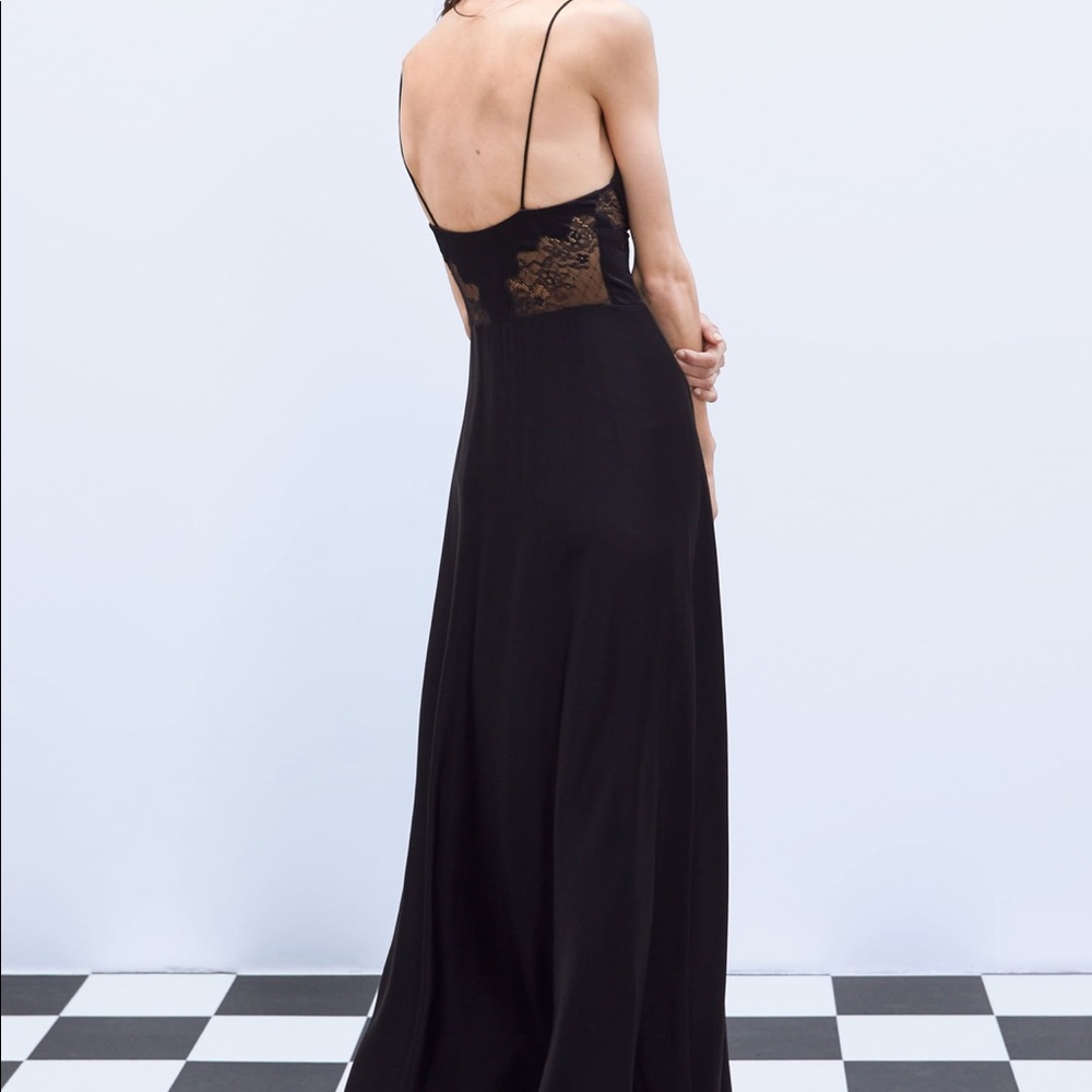 BLOGGERS FAV ZARA LIMITED EDITION LONG LACE DRESS - Picture 3 of 6